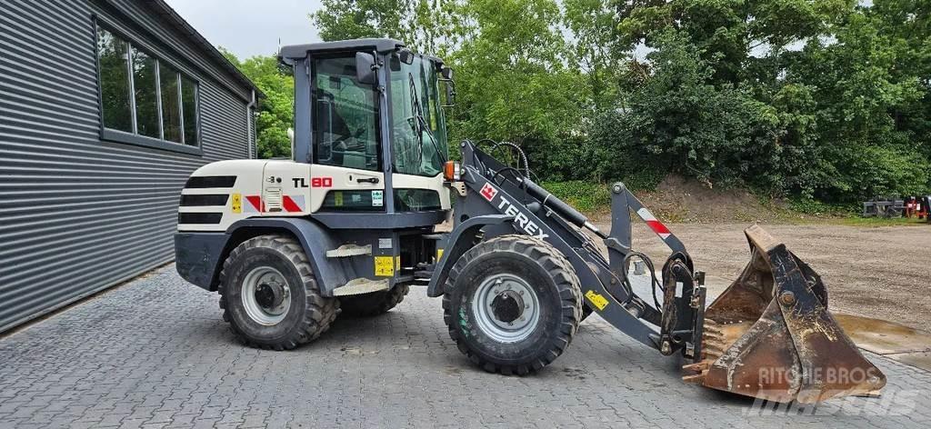 Terex TL80 Pale gommate