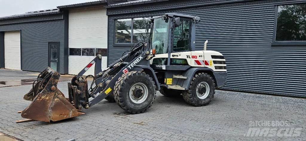 Terex TL80 Pale gommate