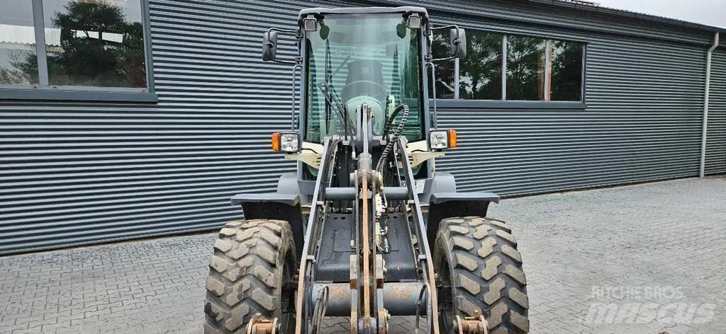 Terex TL80 Pale gommate