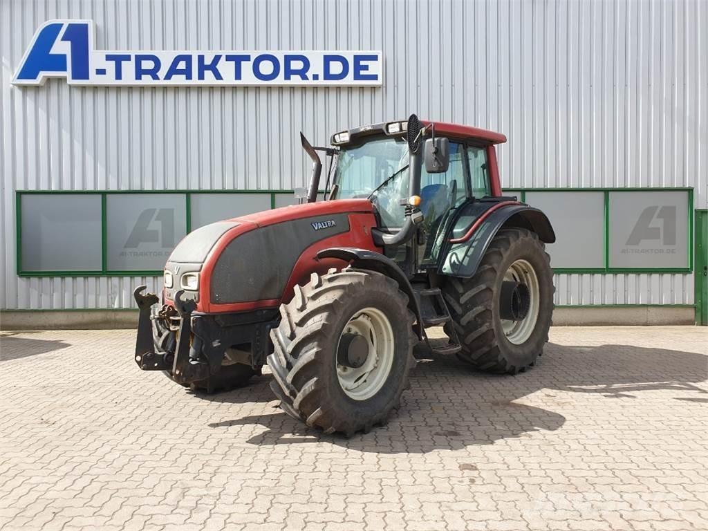 Valtra T151 Trattori