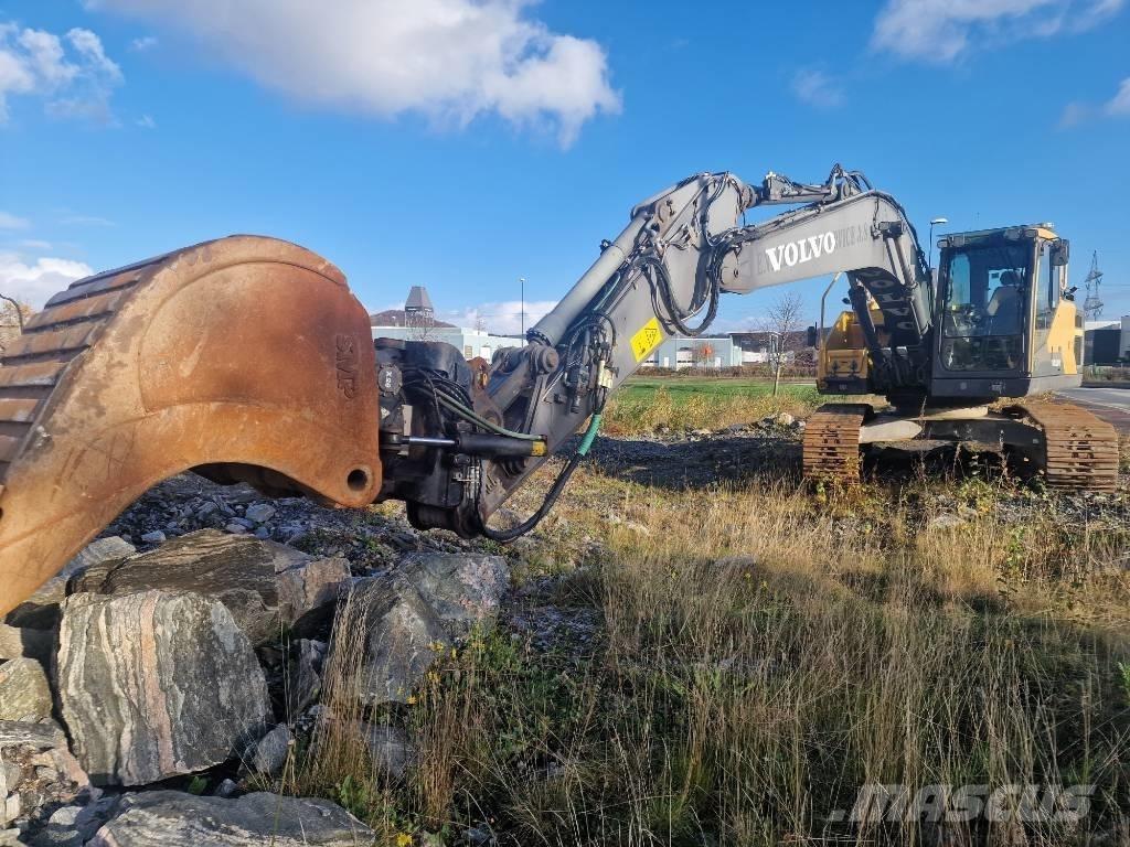 Volvo 220E Escavatori cingolati