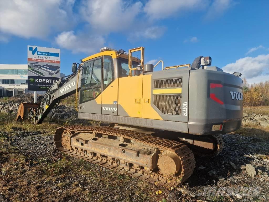 Volvo 220E Escavatori cingolati