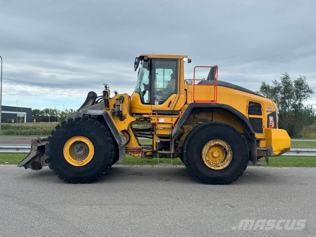 Volvo L220H Pale gommate