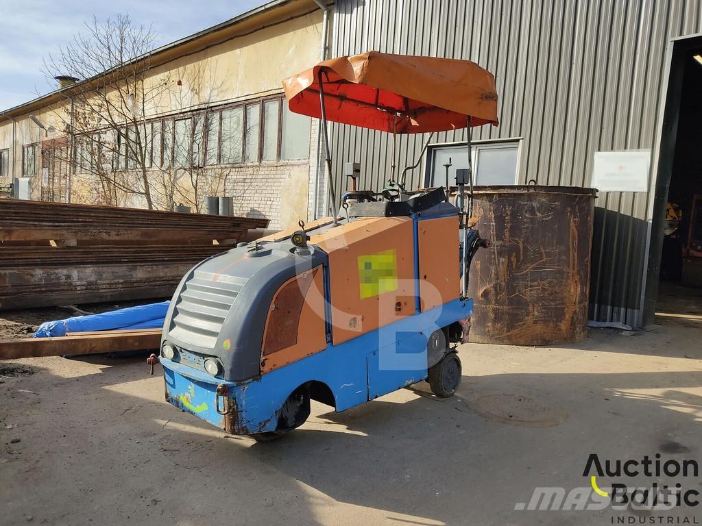 Wirtgen W35DC Fresa a freddo per asfalto