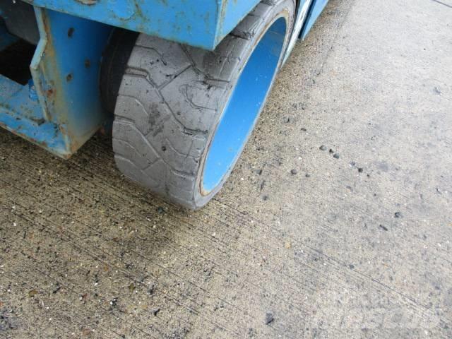 Genie GS 3246 (962) Piattaforme a pantografo