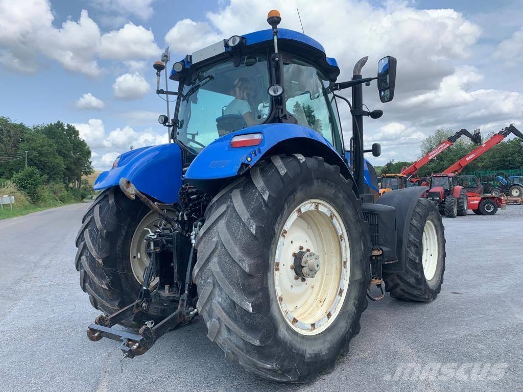 New Holland T 7.210 Trattori