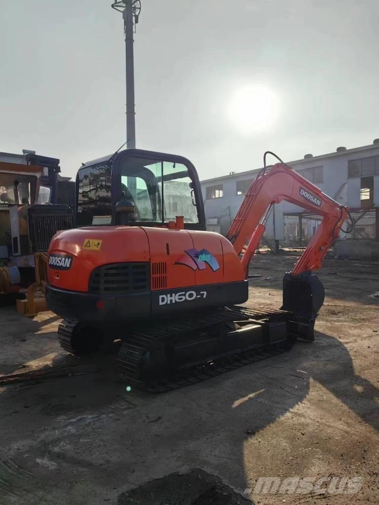 Doosan DH 60-7 Miniescavatori
