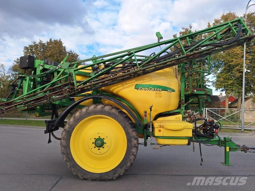 John Deere 840 Irroratrici trainate