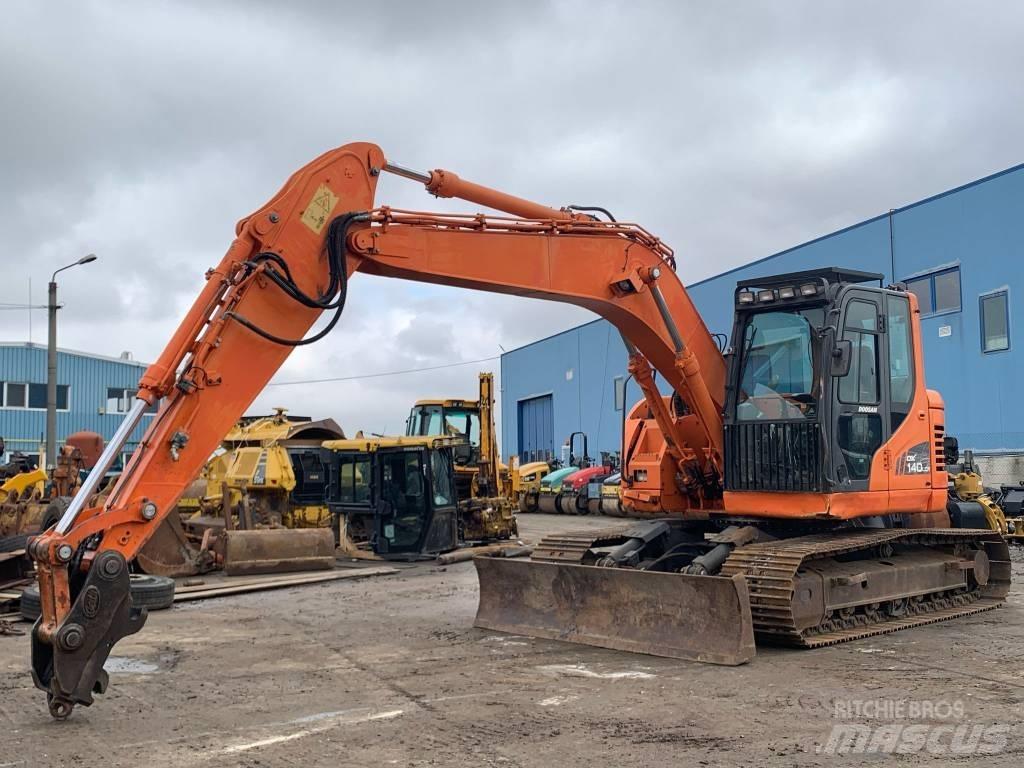 Doosan DX 140 LCR Escavatori cingolati
