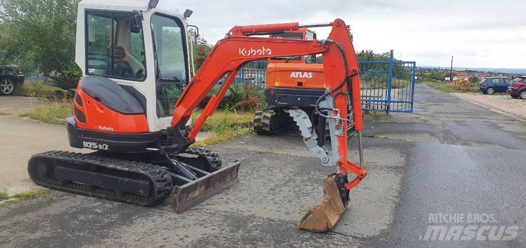 Kubota U 25-3 Miniescavatori
