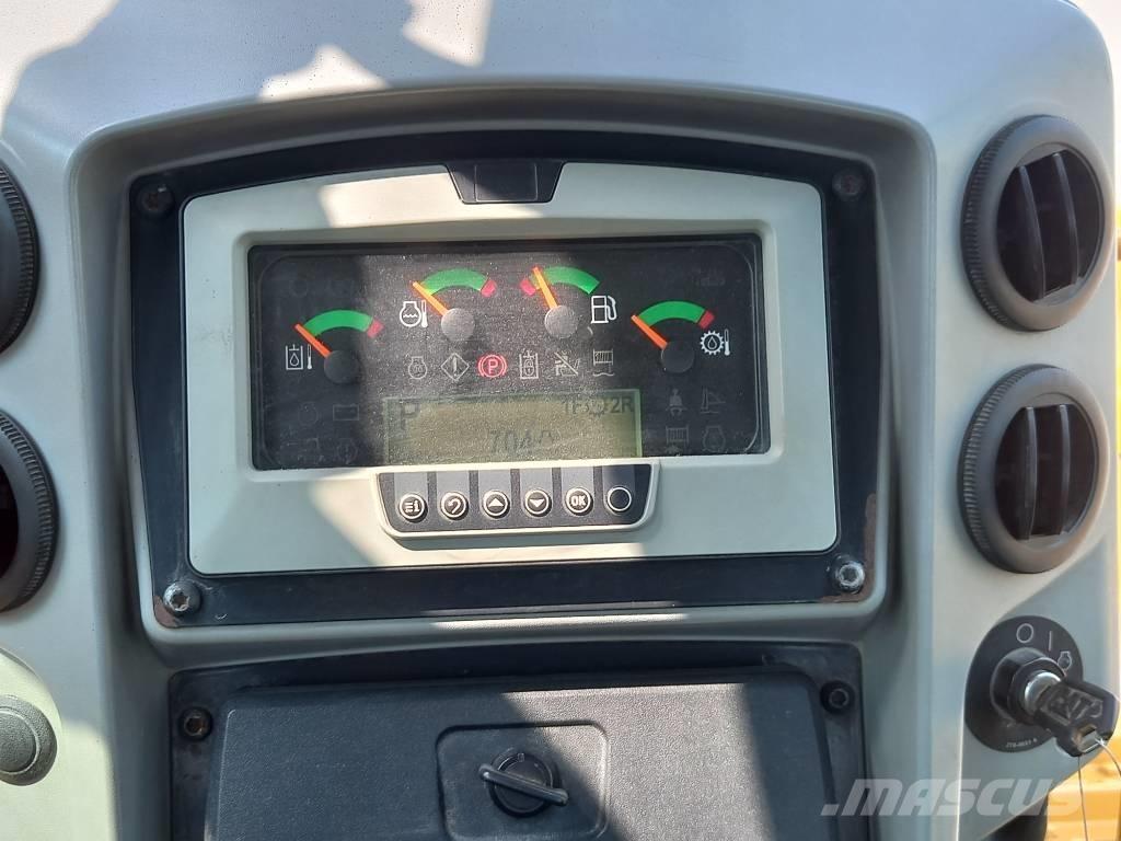 CAT D8T (Jebel Ali) Dozer cingolati