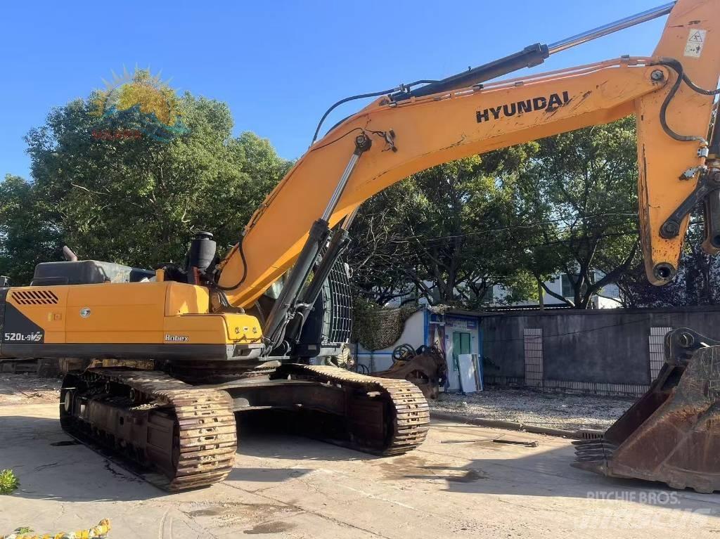 Hyundai 520L-9 VS Escavatori cingolati