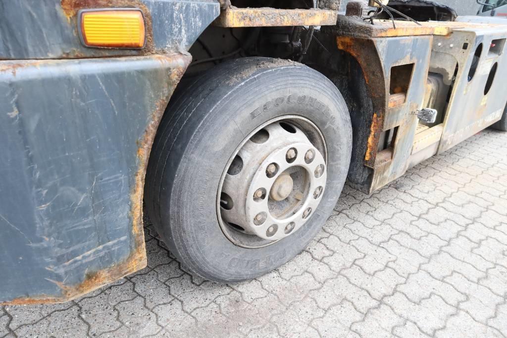 Kalmar T 2d Trattori portuali