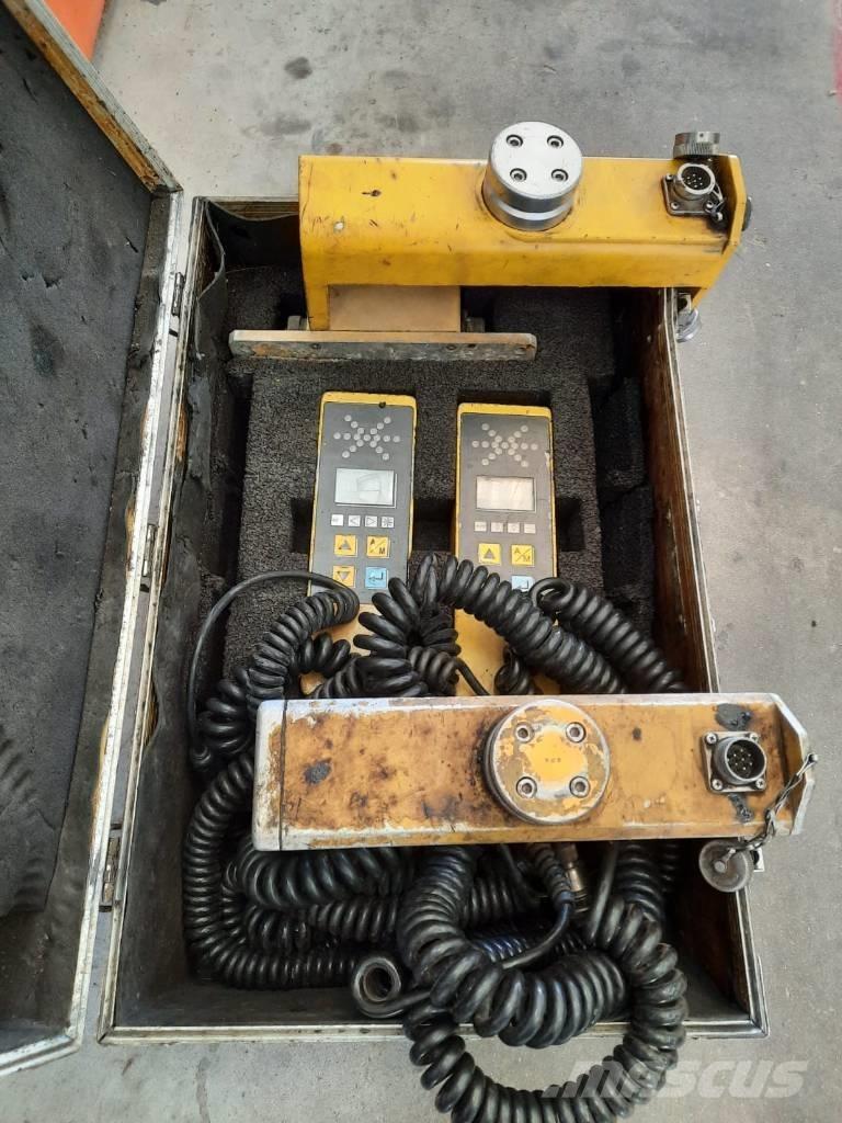 Demag DF115 P DA Finitrici
