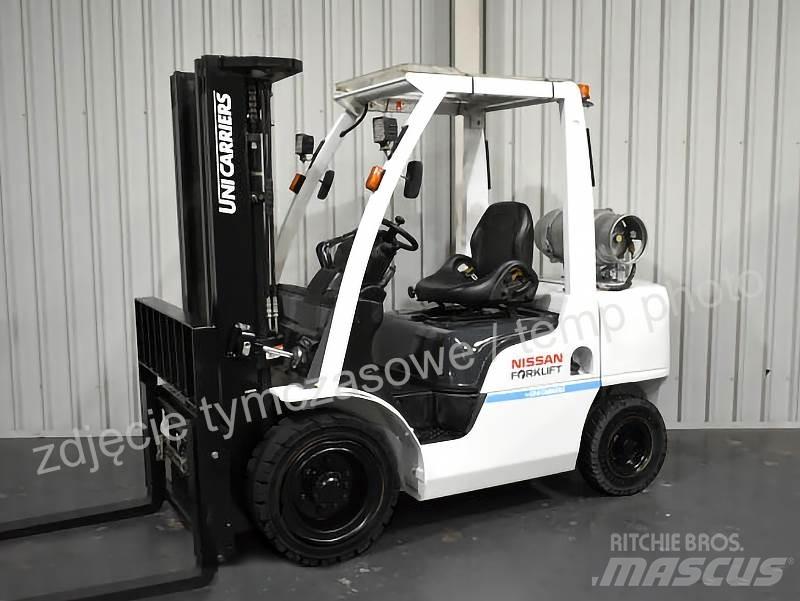 Nissan UG1F2A35DU Carrelli elevatori GPL