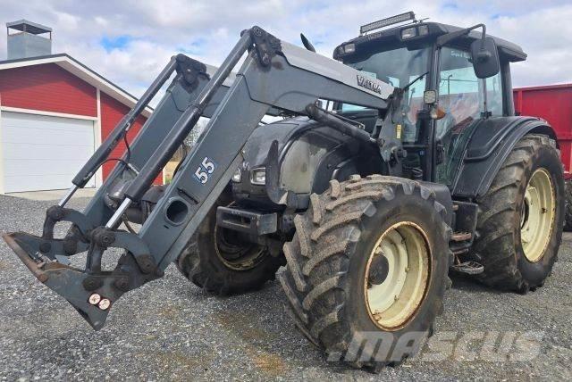 Valtra N141 HiTech Trattori