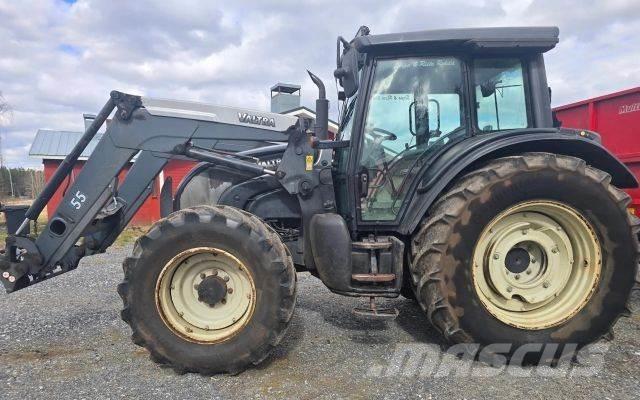 Valtra N141 HiTech Trattori
