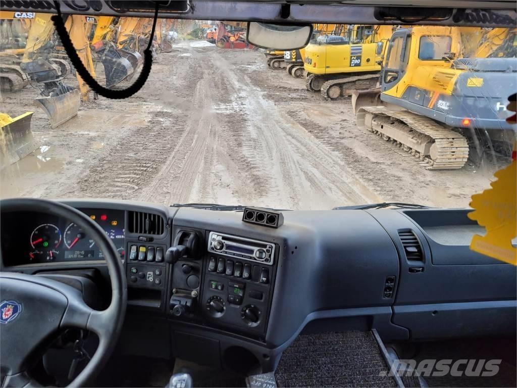 Scania R 420 8X4 Camion con cassone scarrabile