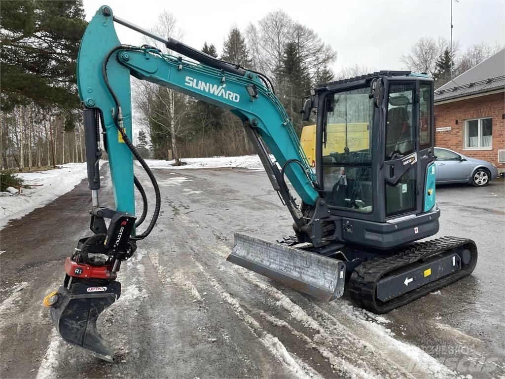 Sunward SWE35UF Miniescavatori