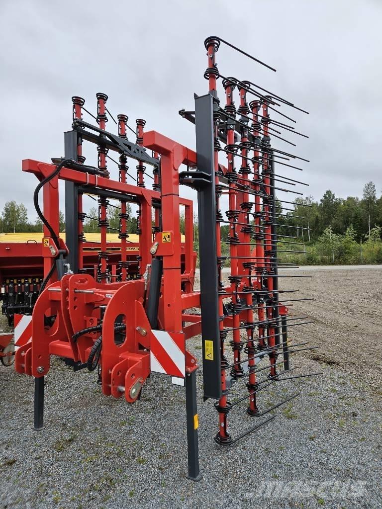 Tume Harrow s 660 L Erpici