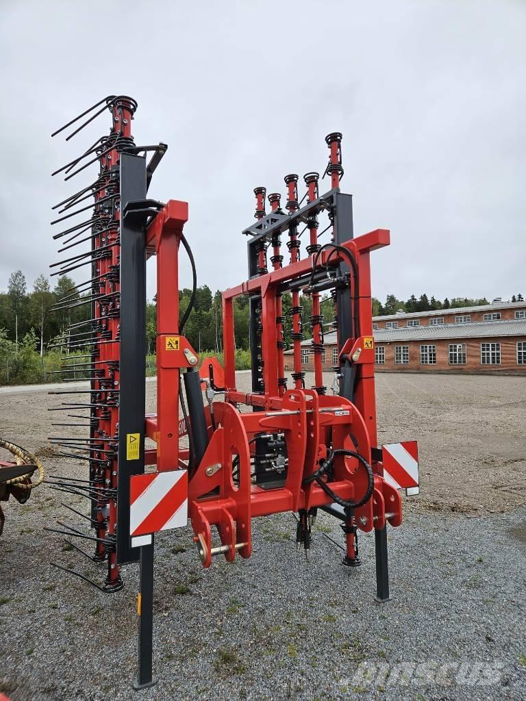 Tume Harrow s 660 L Erpici