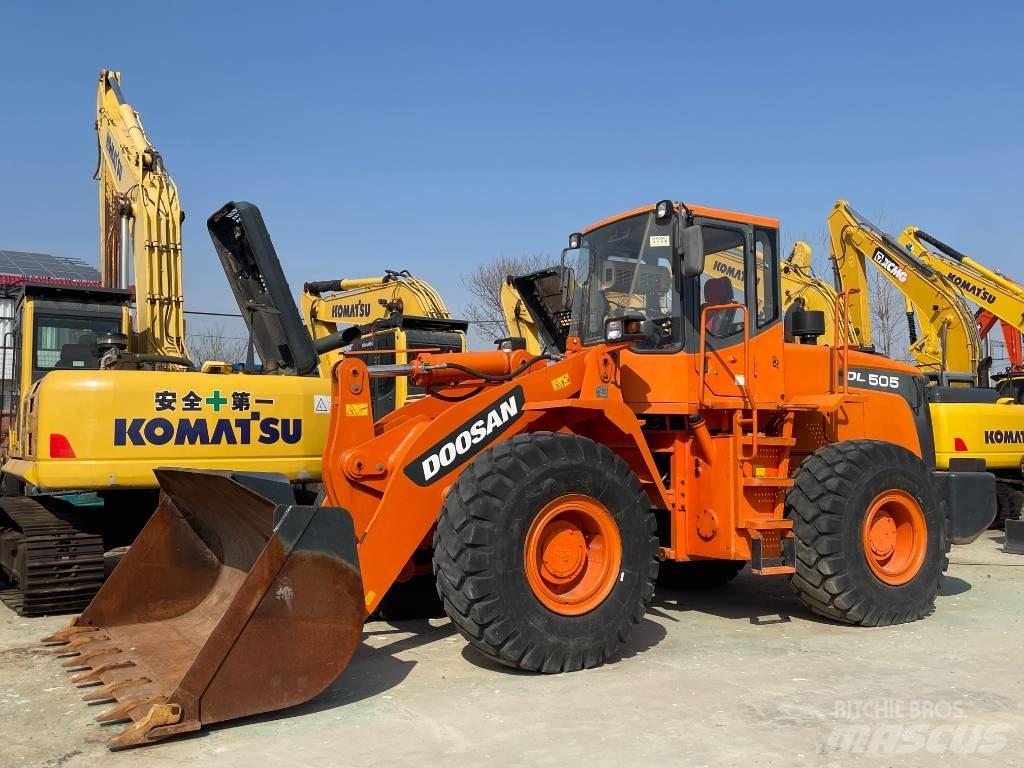 Doosan DL 505 Pale gommate