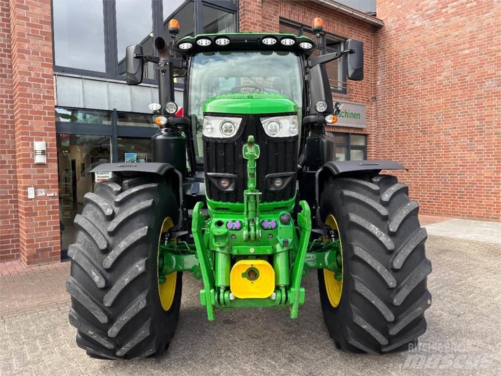John Deere 6R250 Trattori