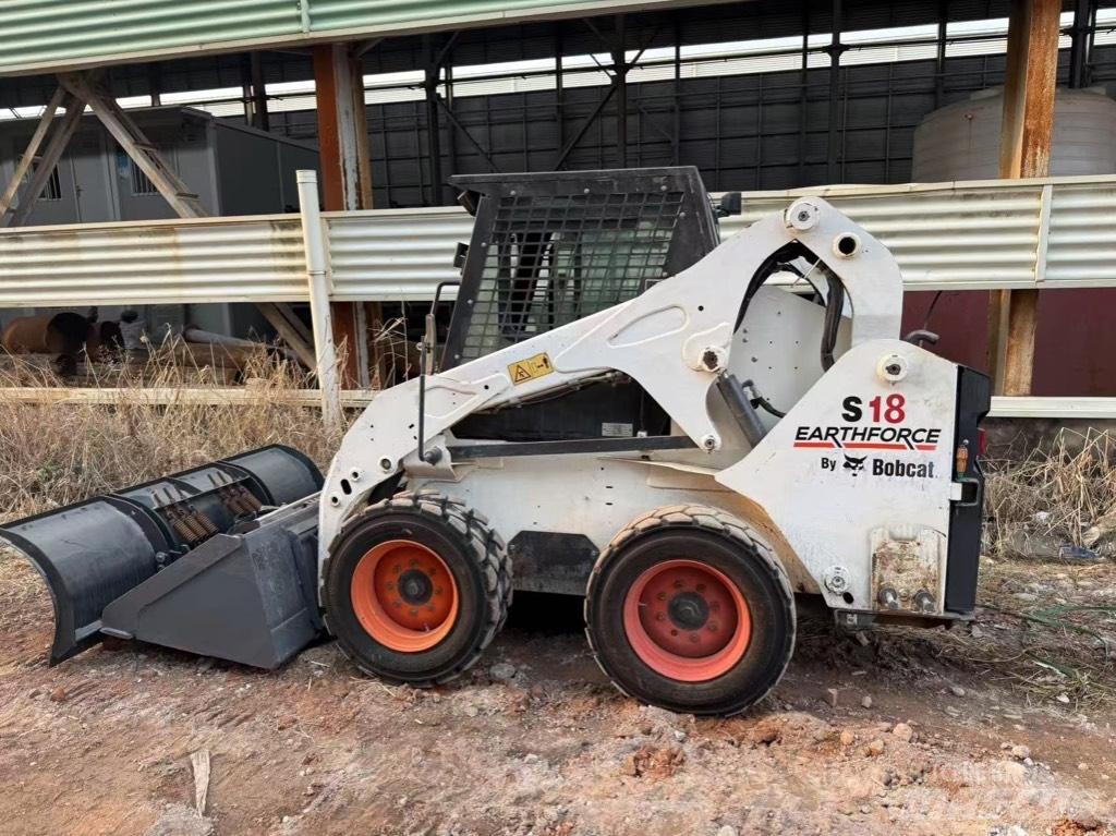 Bobcat S 18 Mini Pale Gommate