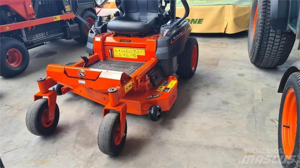 Kubota Z1-421 Tosaerba per il green
