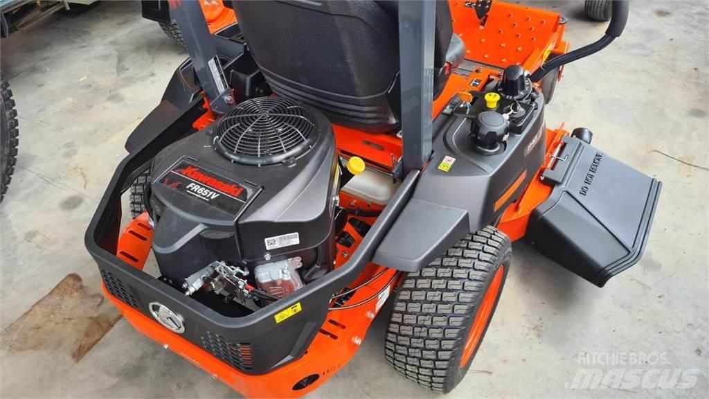 Kubota Z1-421 Tosaerba per il green
