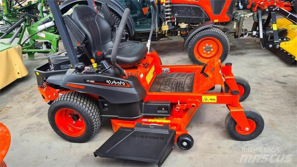 Kubota Z1-421 Tosaerba per il green