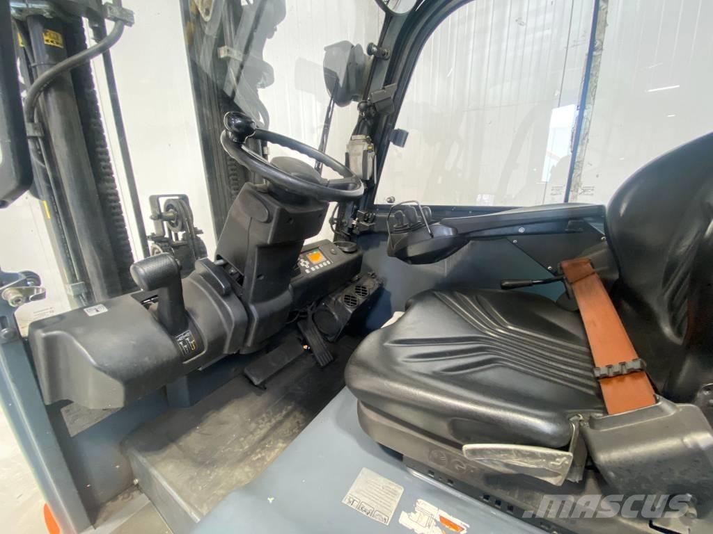 Toyota 8FBMT35 Carrelli elevatori elettrici