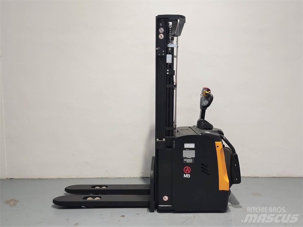  ES16 RSL Litio Carrelli elevatori bassi a piattaforma