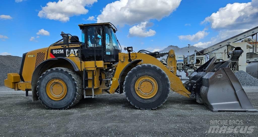CAT 982 M Pale gommate