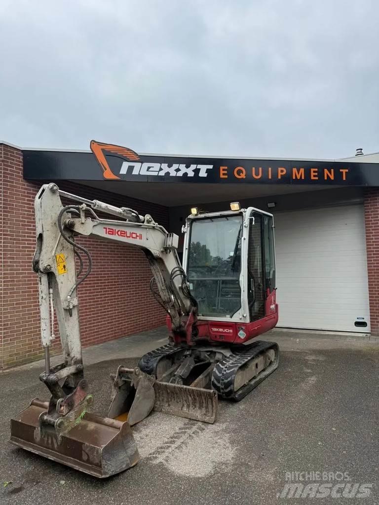 Takeuchi TB230 Miniescavatori