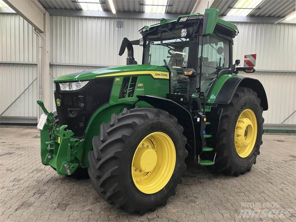 John Deere 7R 330 Trattori