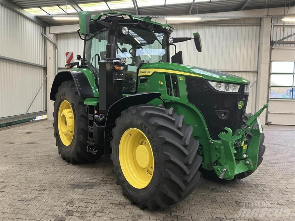 John Deere 7R 330 Trattori