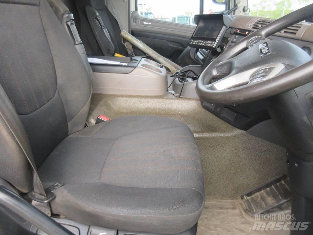 DAF CF450 Autocarro pianale / argano