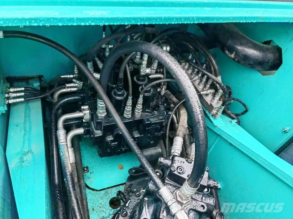 Kobelco SK200D Escavatori cingolati