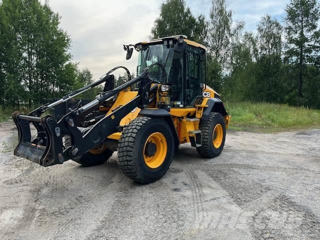 JCB 413K Pale gommate
