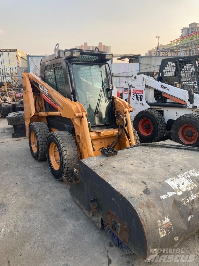 CASE 420 Mini Pale Gommate