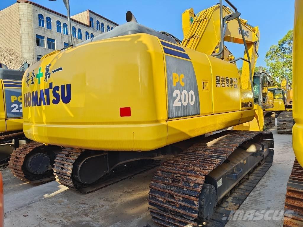 Komatsu PC 200-8 Escavatori cingolati