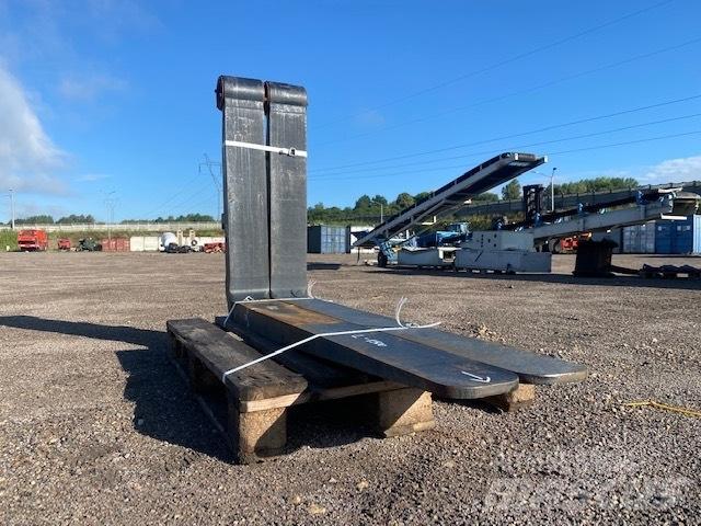 Volvo 8-12 ton Forche