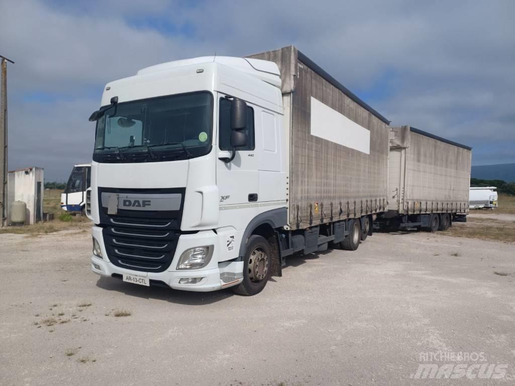 DAF XF 440 Motrici centinate