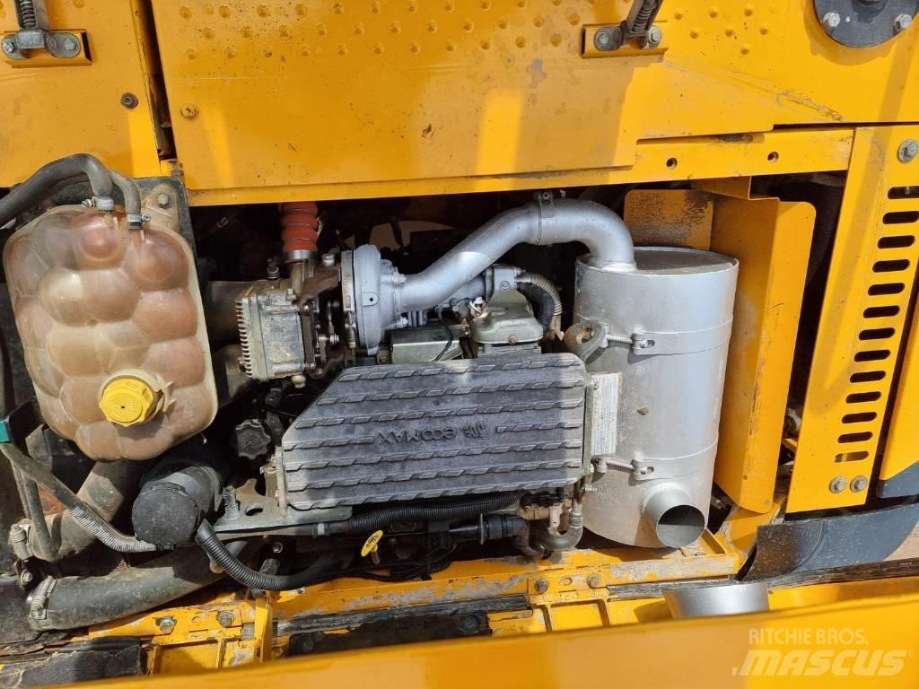 JCB JS 130 LC Escavatori cingolati