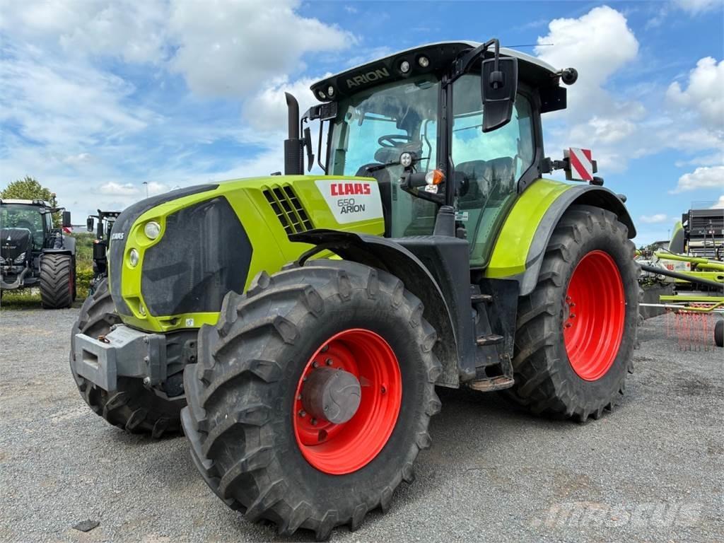 CLAAS ARION 650 Trattori