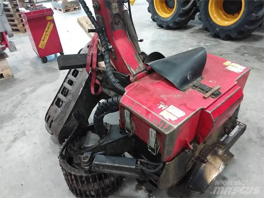 Komatsu S132 Decespugliatrici e trinciatrici idrauliche