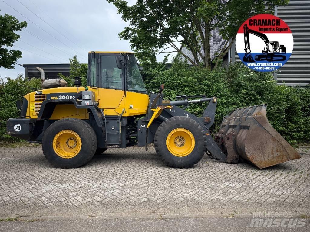 Komatsu WA 200 PZ-6 Pale gommate