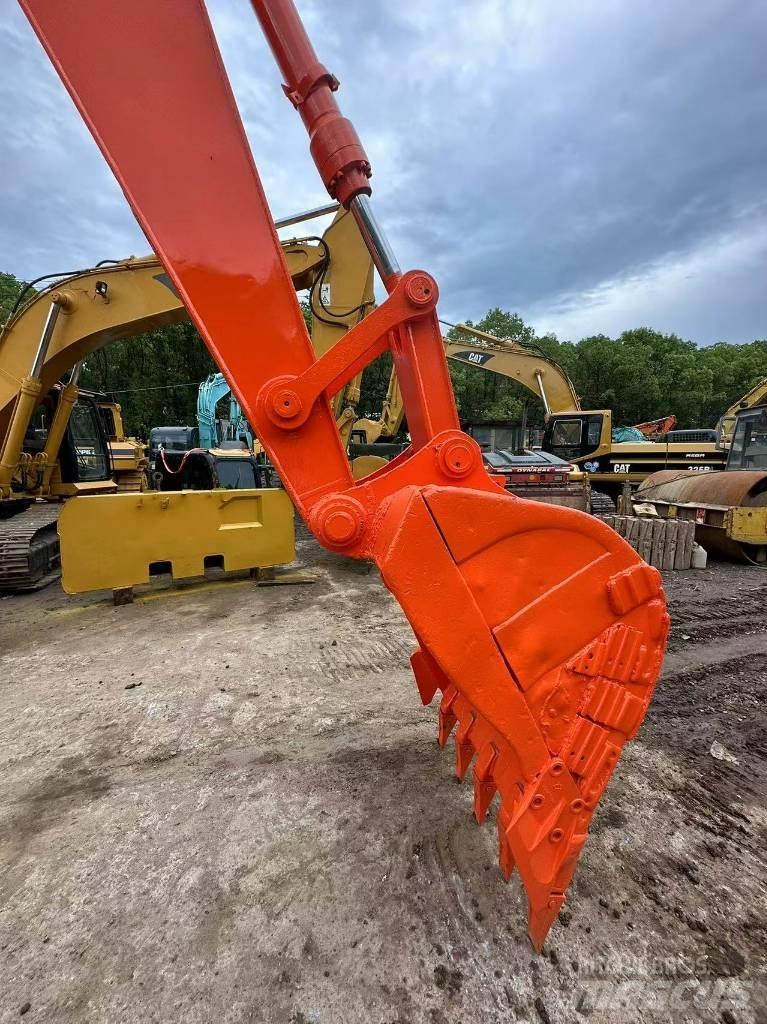 Hitachi ZX200 Escavatori cingolati