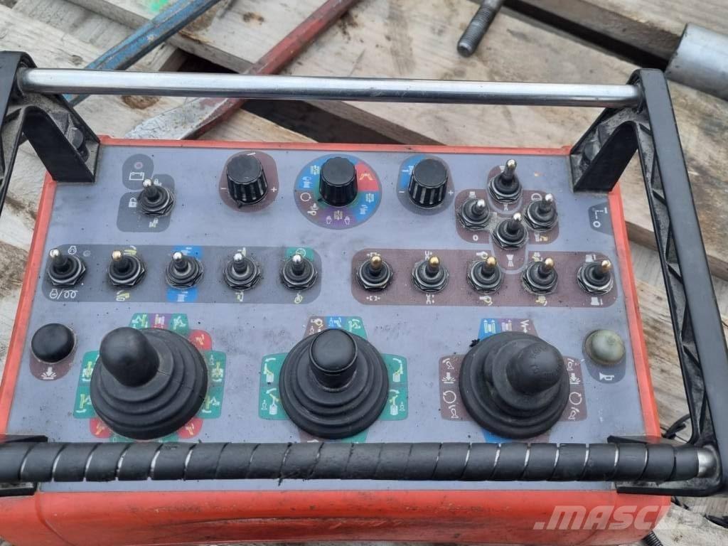 Sandvik Dino DC400Ri Perforatrici di superficie